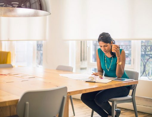 Veja como um planner de mesa pode ajudar na sua organização