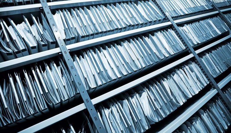 arquivamento de documentos escolares