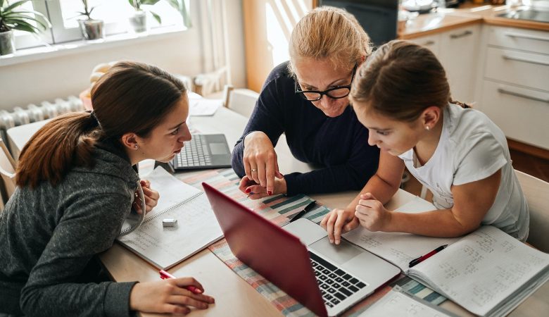 Qual a importância de ter o carnê de pagamento escolar personalizado?
