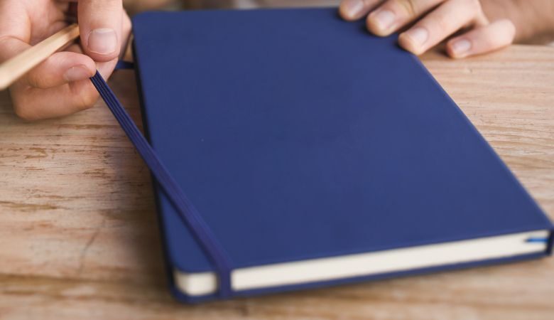 5 motivos para sua empresa utilizar caderno de anotações personalizado