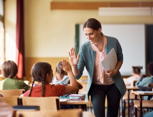 Como avaliar as atividades pedagógicas dos professores da escola?