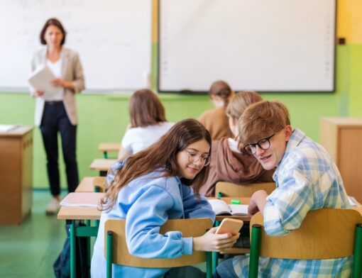 COMO LIDAR COM A INDISCIPLINA ESCOLAR EM SALA DE AULA?